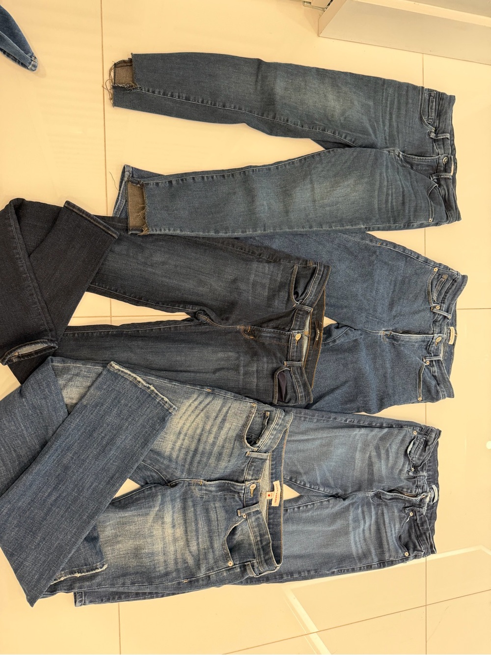 Good American/Lucky Jeans, J brand Women's Skinny Jeans — Various Blue Washes